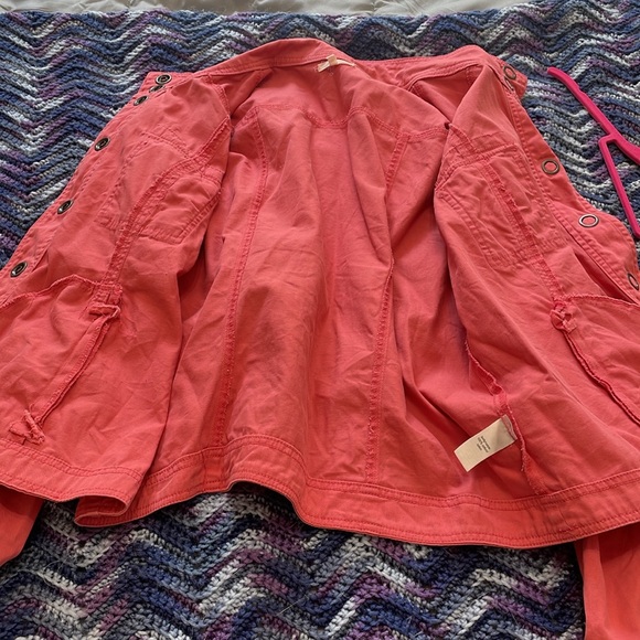 Maurice’s XL coral colored moto style denim jacket snap detail 4 pockets - Picture 10 of 11